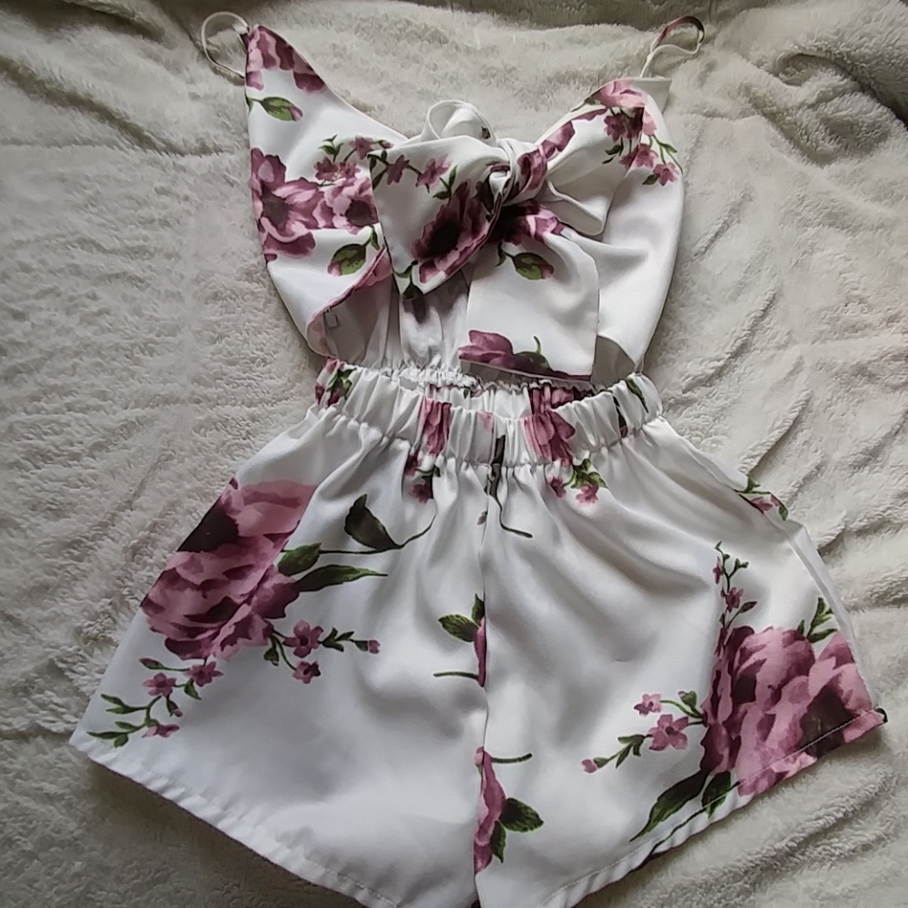 Floral short romper
